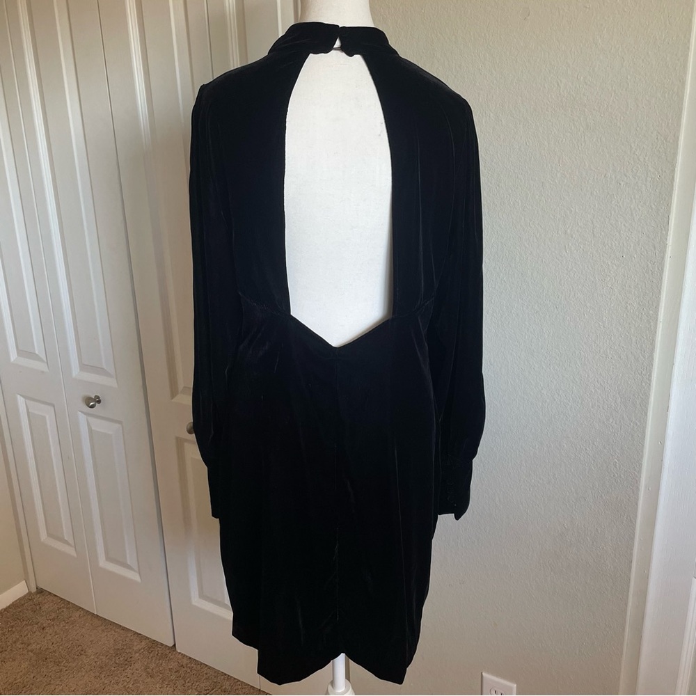 Banana Republic Velvet Dress Women’s S Black Cutout Mock Chic Luxury Whimsigoth - Picture 4 of 11